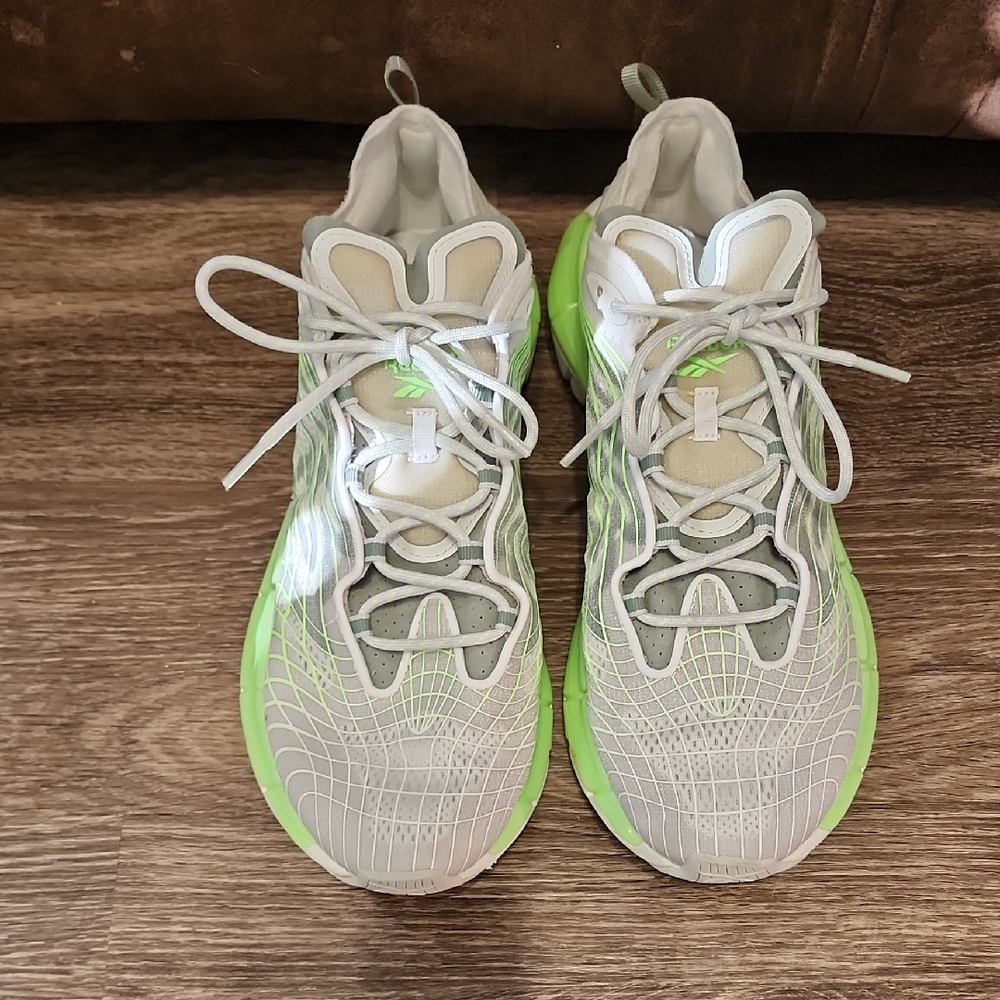 Reebok Zig Gray and Green Athletic Shoes